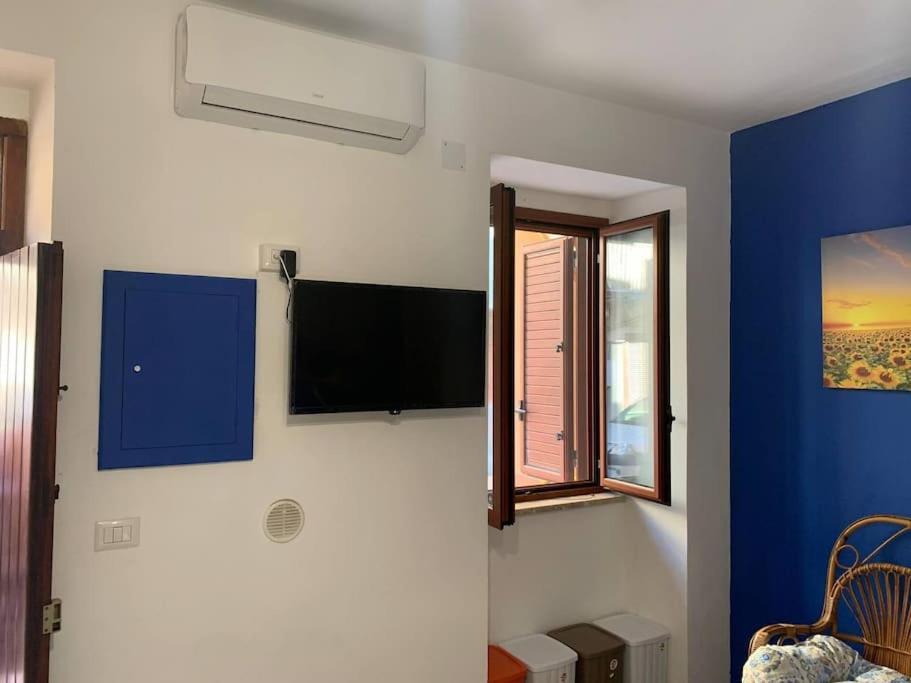 A Rizzilla Guest House Nicotera Bagian luar foto