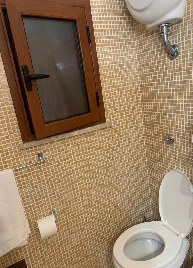 A Rizzilla Guest House Nicotera Bagian luar foto