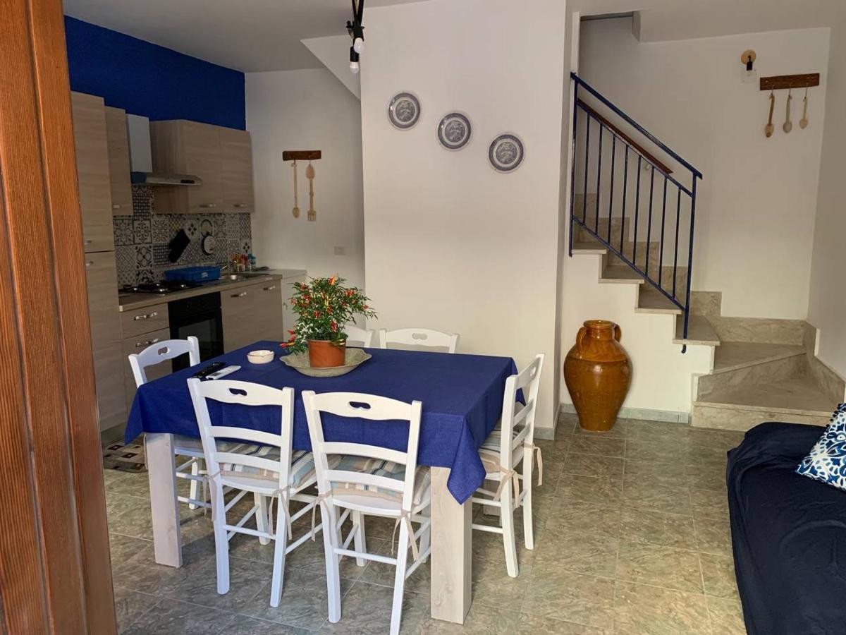 A Rizzilla Guest House Nicotera Bagian luar foto