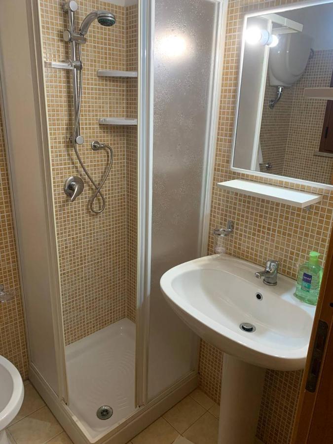 A Rizzilla Guest House Nicotera Bagian luar foto