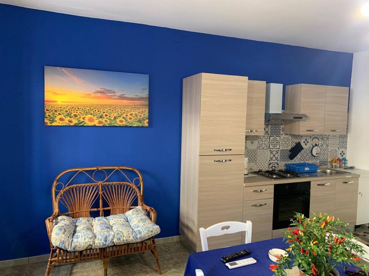 A Rizzilla Guest House Nicotera Bagian luar foto