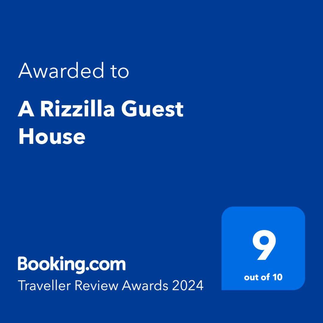 A Rizzilla Guest House Nicotera Bagian luar foto